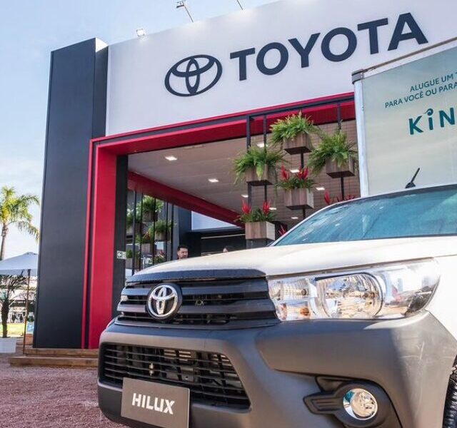 Corolla-vira-picape:-Toyota-desenvolve-caminhonete-híbrida-para-o-mercado-brasileiro-00-28-02-24